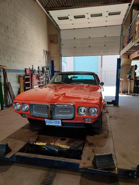 Vic's Custom Exhaust & Brakes