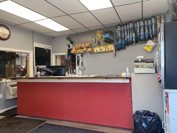 Wash 'N Wrench Brandon