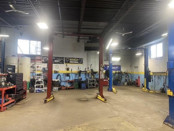 CNT Automotive Station