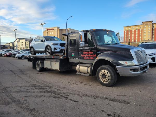 Alberta Rose Towing Service