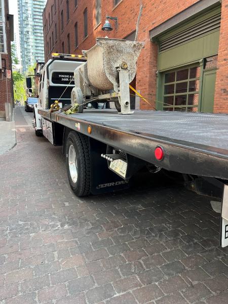 GTA Flatbed Towing & Float Services