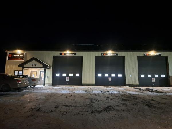 Garage Steven Camiré