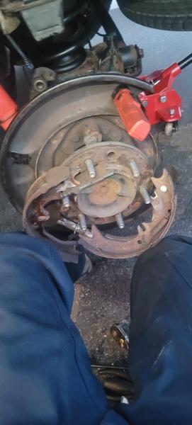 Genuine Oil & Brakes Change 'mobile Shop''