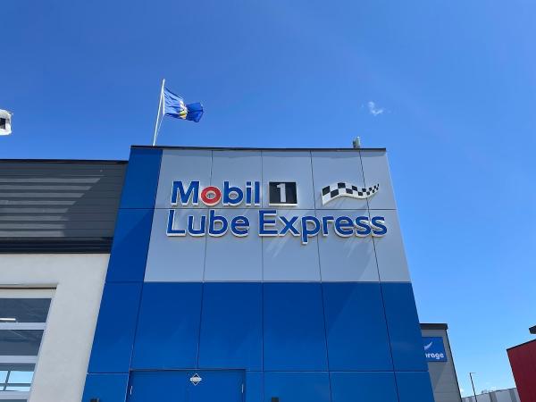 Mobil 1 Lube Express Dufferin