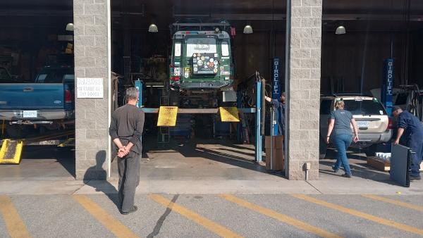 Bart's Minute Muffler & Maintenance