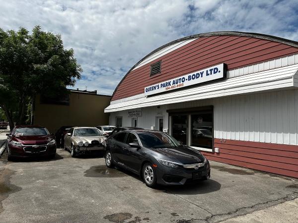 Queen's Park Auto Body