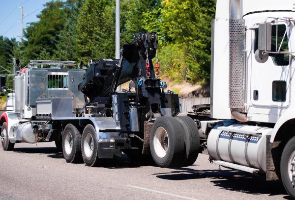 Best Towing GTA (Semi Truck and Trailer Towing Service in Gta)