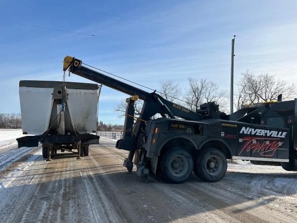 Niverville Towing