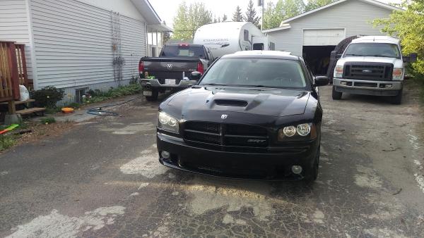 Lonnie's Auto Body Ltd