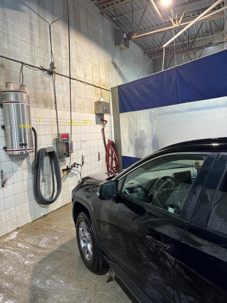 Em's 10 Bay Car Wash