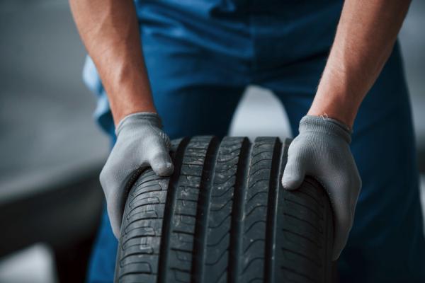 Mobile Tire Changers: Tire Services at Your Home or Office