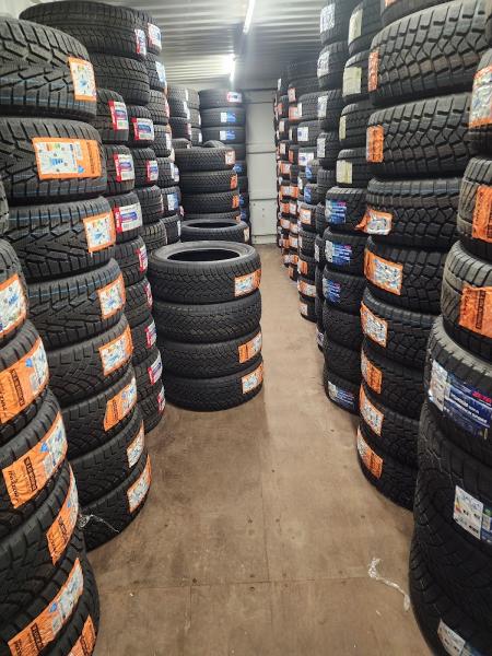 ON THE Hoist Tires & Service
