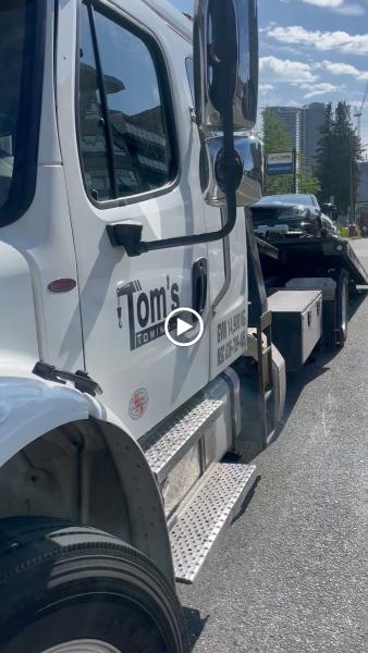 Tri City Tom's Towing Company