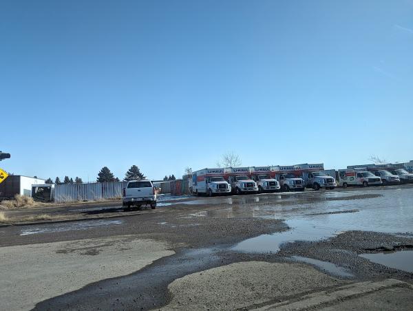 Mo-Tires Ltd. Truck Center