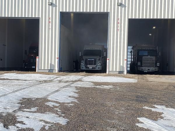 18 Wheeler Truck Wash