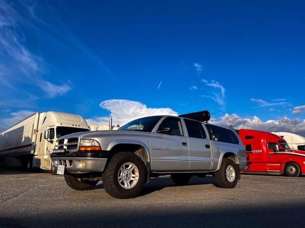 Red Robin Commercial Tires Inc. (Mobile Service)