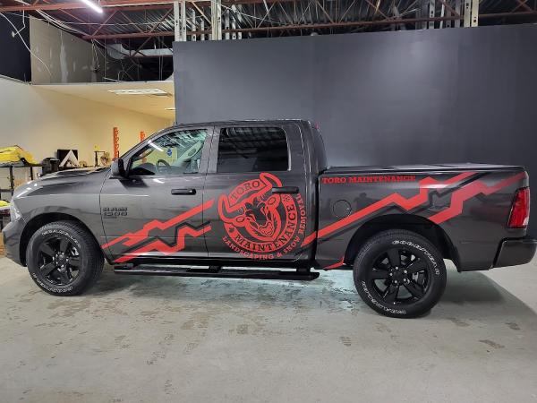 Elusive Wraps Graphics & Signs