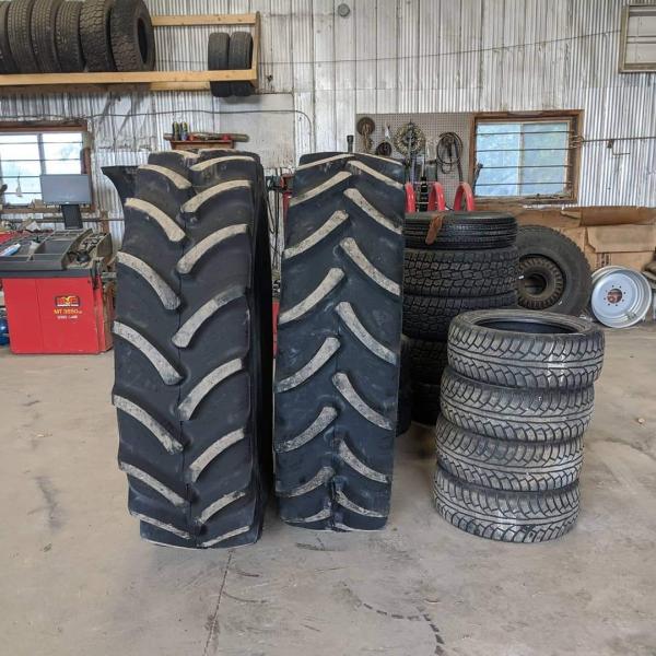 Marathon Signature Tire