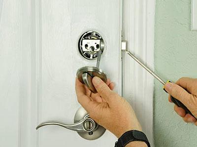 Cross-Town Locksmith Mississauga Service