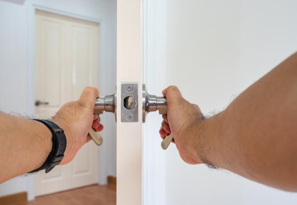 MR. Locksmith
